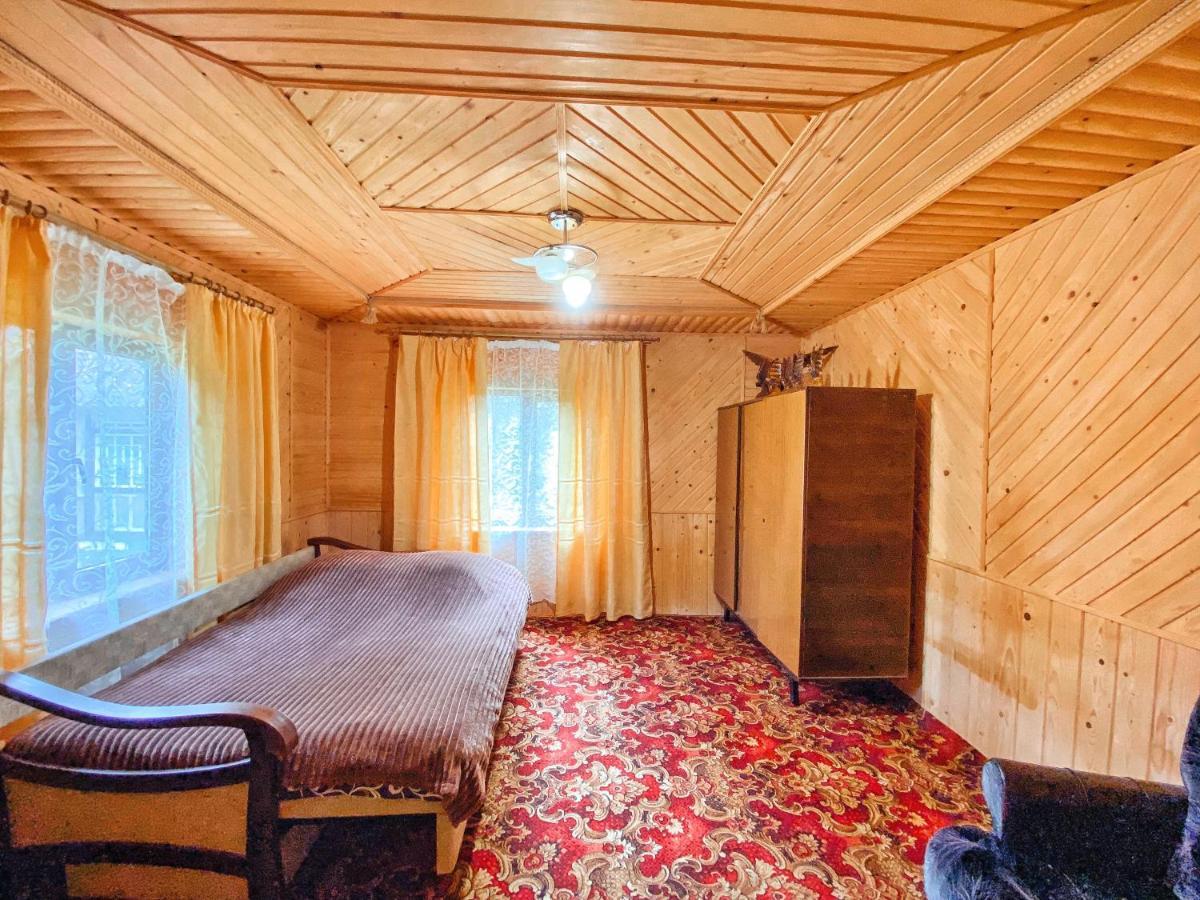 Вершина Карпат Hotell Krasnik Exteriör bild